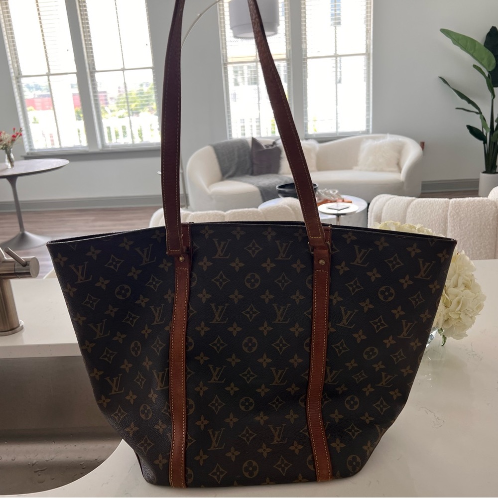 AUTHENTIC Vintage Louis Vuitton Neverfull